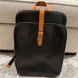 Cluci Women’s Brown/Black Leather Laptop Backpack